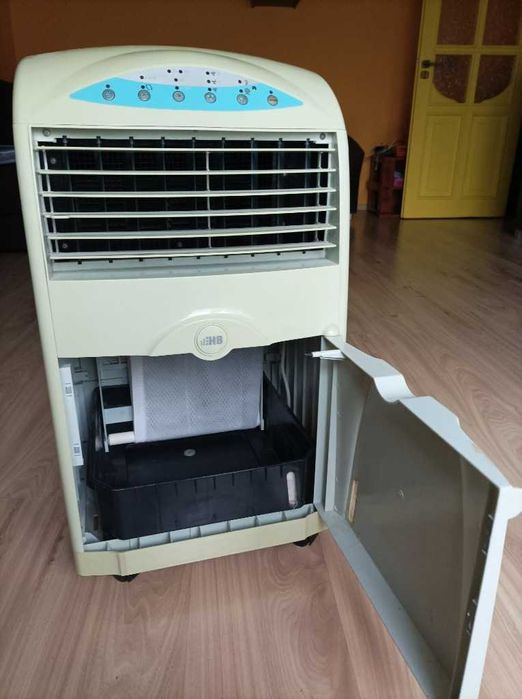 KLIMATOR - klimatyzator przenośny HB model AC 1060 RC -  za 195 zł