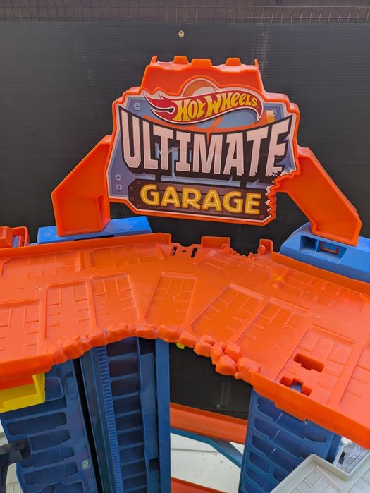 Hot wheels Ultimate garage