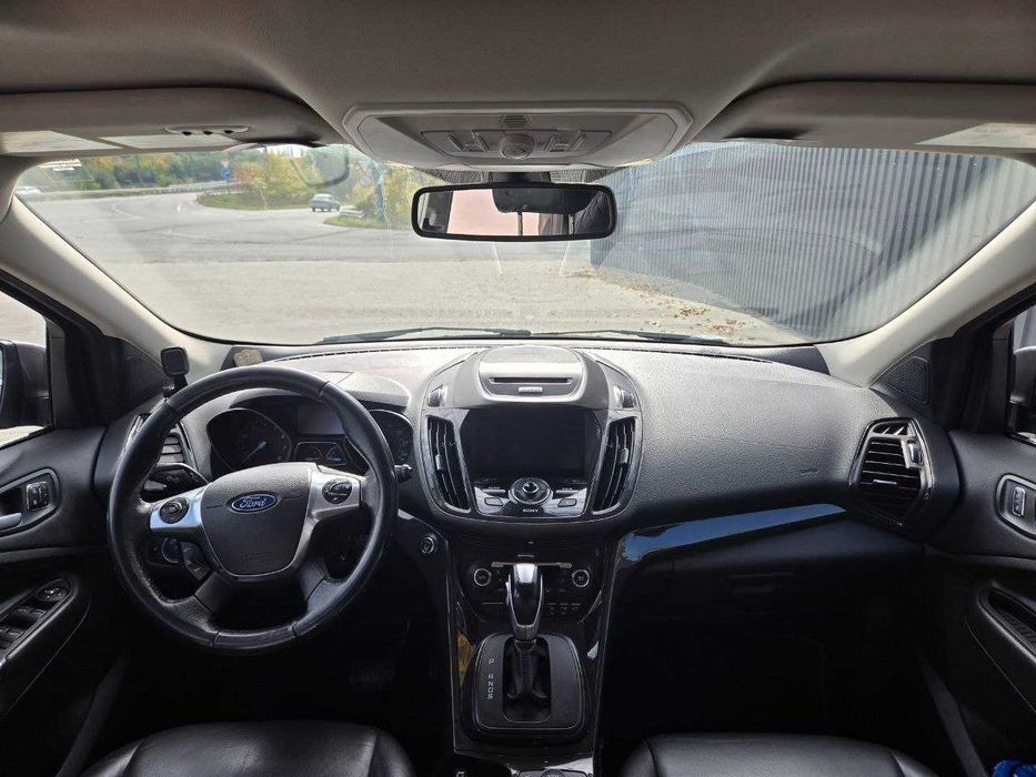 Продам Ford Escape Titanium 2.0 EcoBoost (2015)