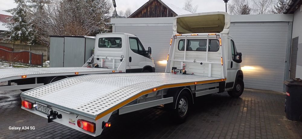 Zabudowa Platforma najazdowa auto laweta  Producent