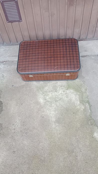 Sprzedam starą walizkę TANIO