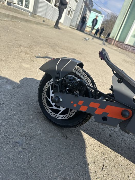 Електросамокат Kugo G2