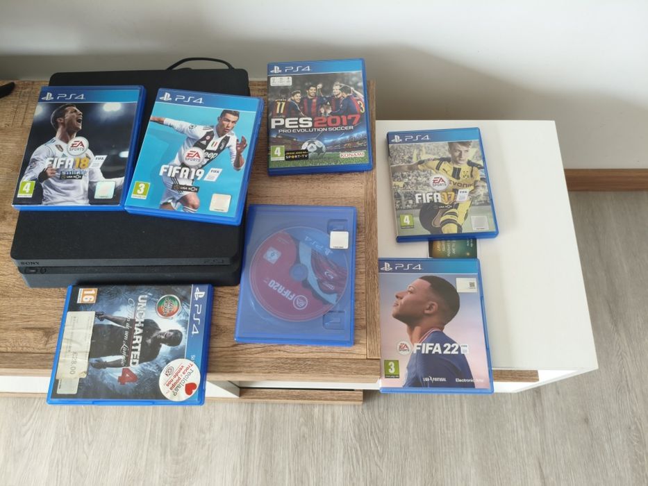 Vendo PS4 e um GPS TomTom