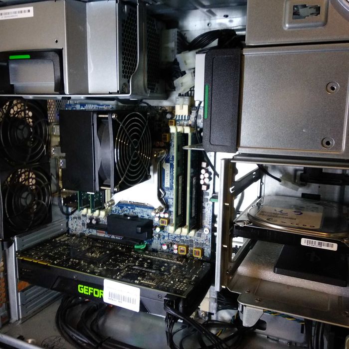 Комп HP Z620  6 ядер 12 потоков 16 гб. GeForce GTX 680 танки на ультра