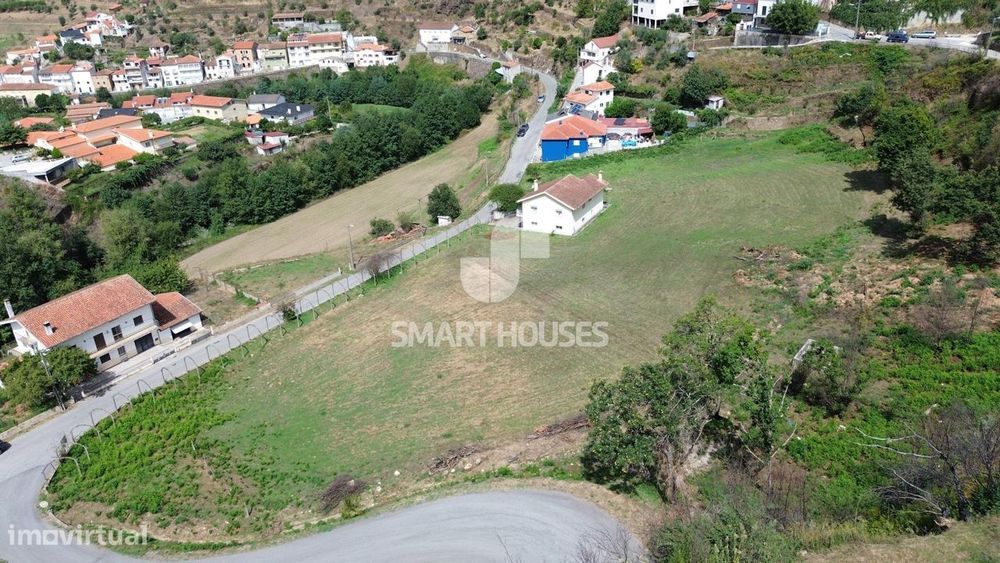 Moradia T3 Pomares c/ grande terreno