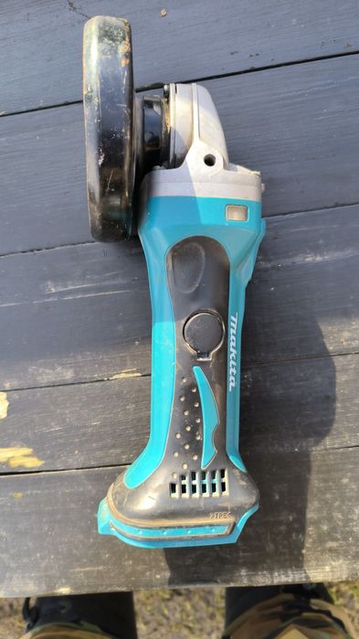 Szlifierka kątowa Makita BGA452