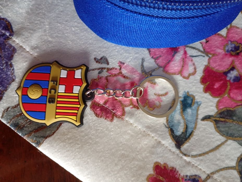 Piórnik FC Barcelona + brelok