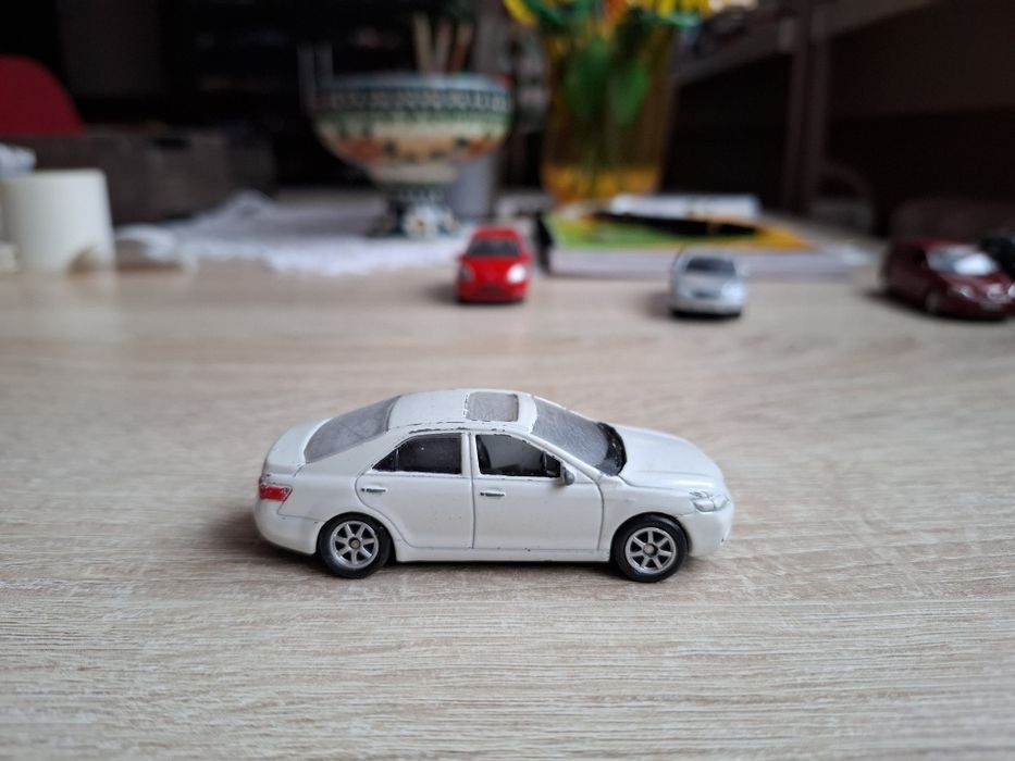 Welly resorak Toyota Camry.