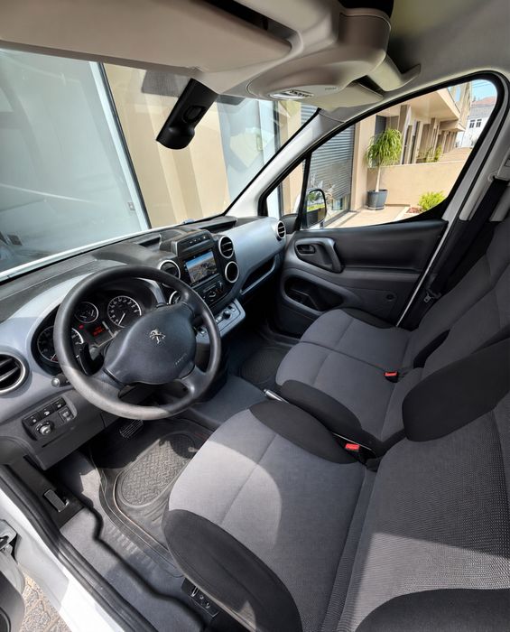 Peugeot Partner (Automática) Full Extras