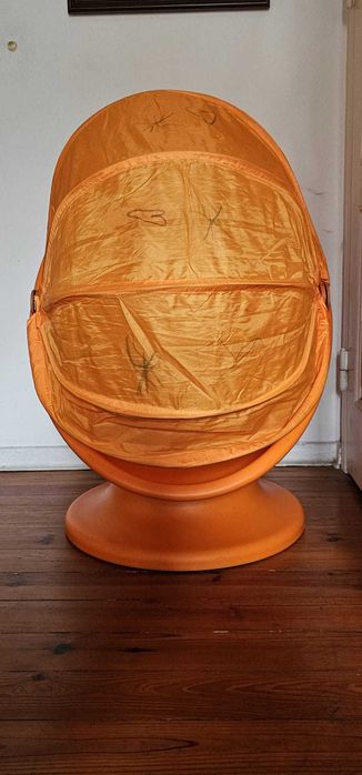 Cadeira giratória para crianças cor laranja IKEA PS LÖMSK