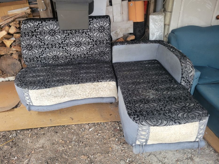 Дивани для дачі, альтанки або флігіля.