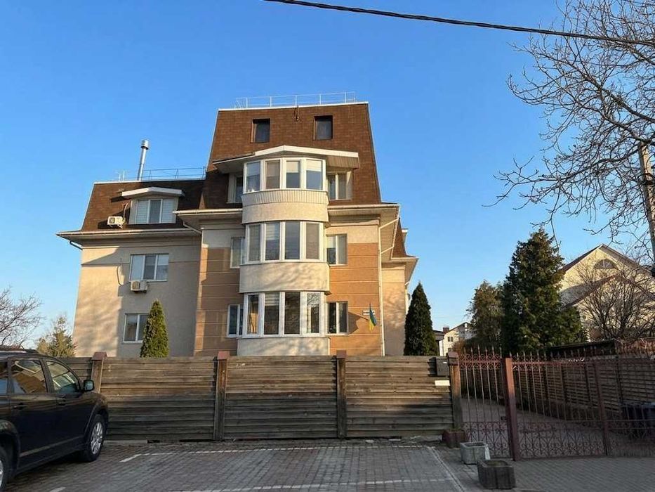Продаж квартири 120 м2 ,3 -к, газове опалення, Ворзель!