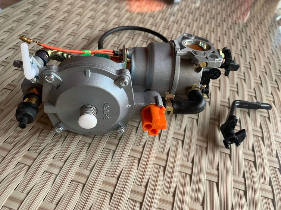 Газовий редуктор на генератор 4-7 кВт.