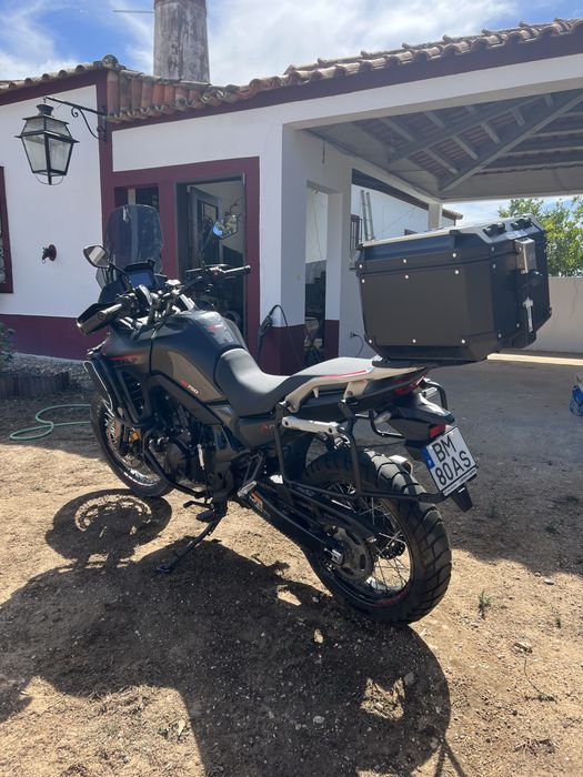 Honda Transalp XL 750 | Full Extras | Malas GIVI