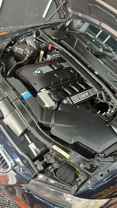 Serie 3 Cabrio 3.0 6 cilindros (Ingles)