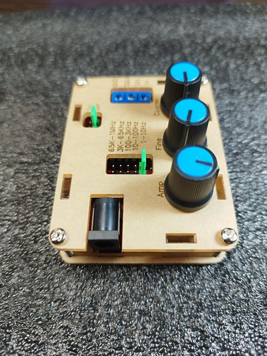 Генератор частот в заборе