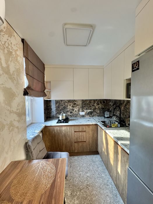 1 к пл Артема вул Софьї ПеровськоїПомісячно і на довгий термін