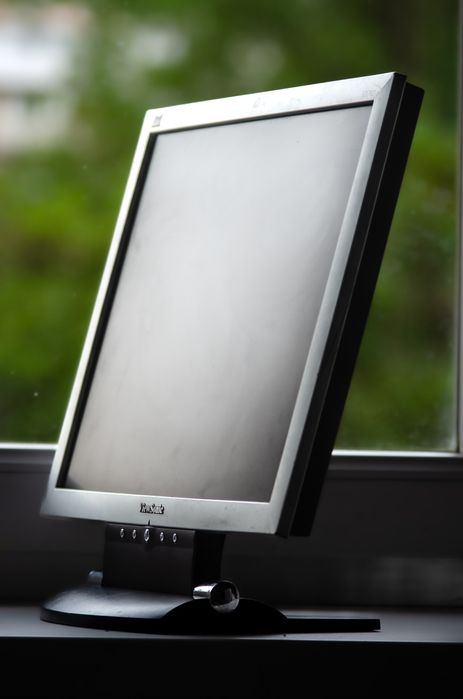 Монитор ViewSonic VA702