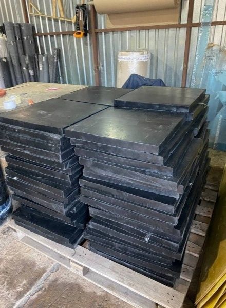 Гума маслобензостійка у ролоні листова лист