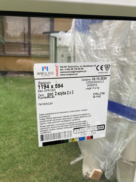 Okno okna pcv do plyty warstwowej 2szt takie same