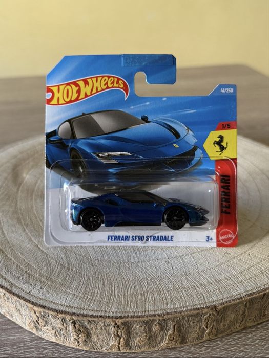 Miniatura Hot Weels Ferrari Sf90 stradale Azul