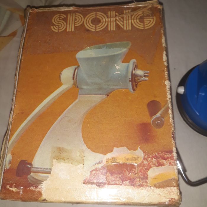 Máquina de triturar carne.