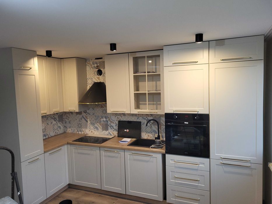 Malowanie,Montaż Paneli,Montaż Mebli z Paczek,Szybkie Terminy