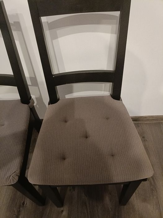 Krzesła plus siedzisko