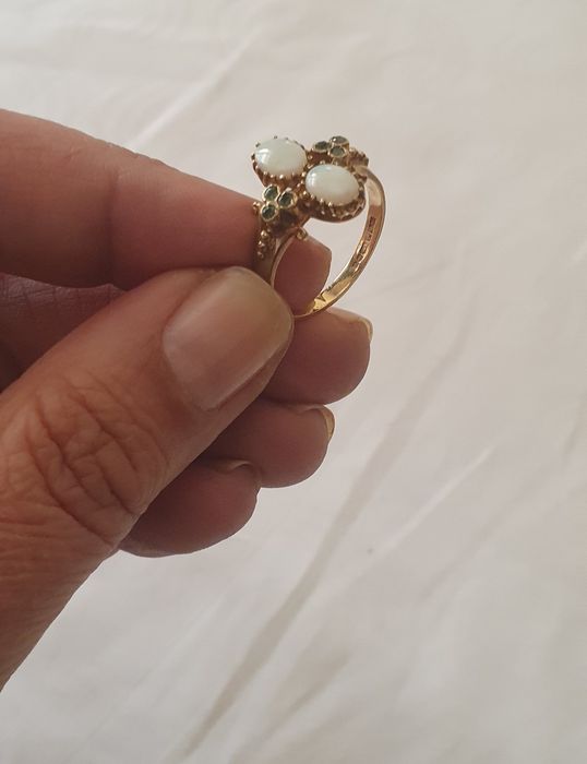 Conjunto de anel e pingente em ouro antigo