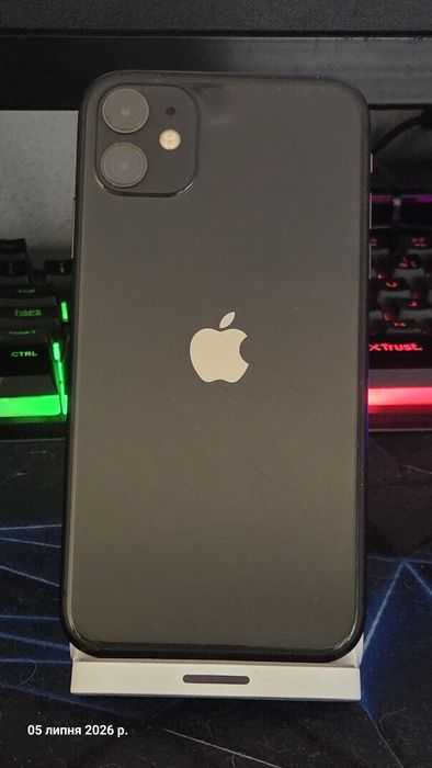 Iphone 11. 64 gb de memória e 4 ram