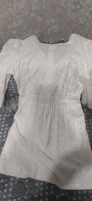 Платье нарядное.