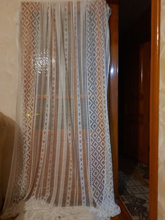 Продам тюль новую.