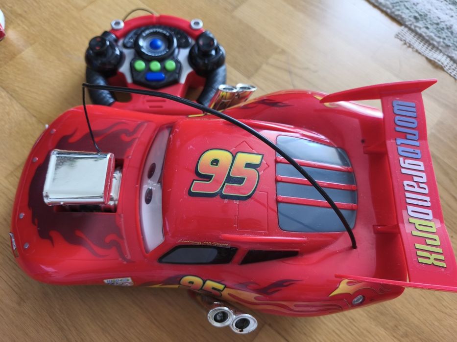 McQueen model Dicke Toys RC Ultimate Hot Rot  skala 1:12 długość 35 cm