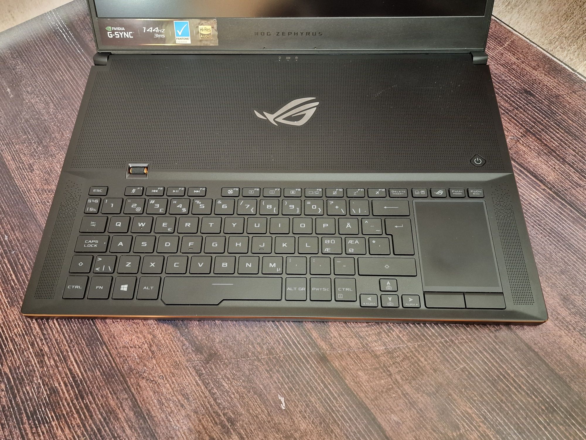 ASUS ROG Zephyrus S17 (Core i7-8750H/16Gb/RTX 2080 Max-Q/SSD 1Tb/144Hz ...