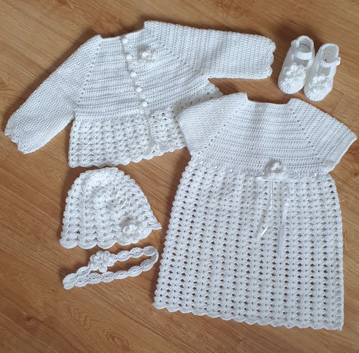 Komplet na chrzest na szydełku
