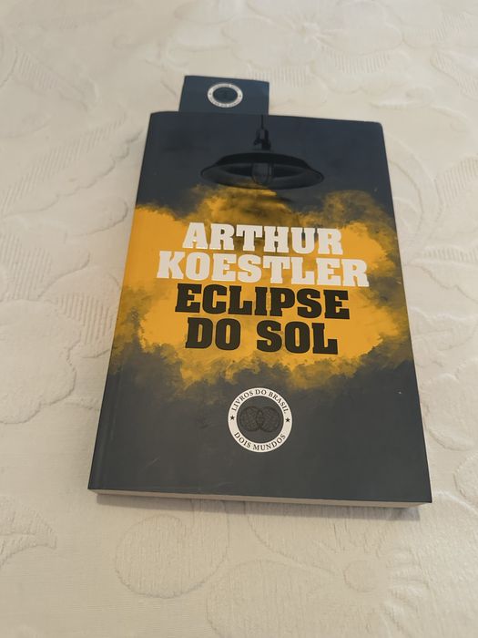 Eclipse do sol | Arthur Koestler