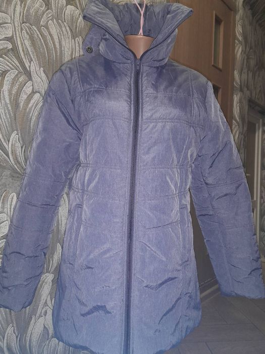 Жіноча  нова куртка