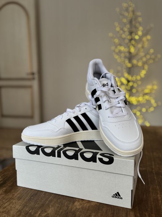 Кросівки adidas