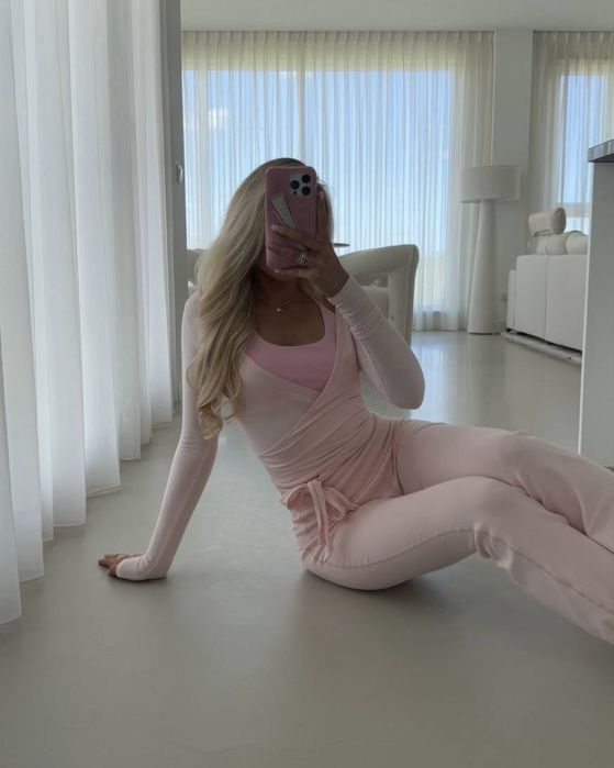 Жіночий весняний костюм/ кофта на запах/ лосини з підворотом