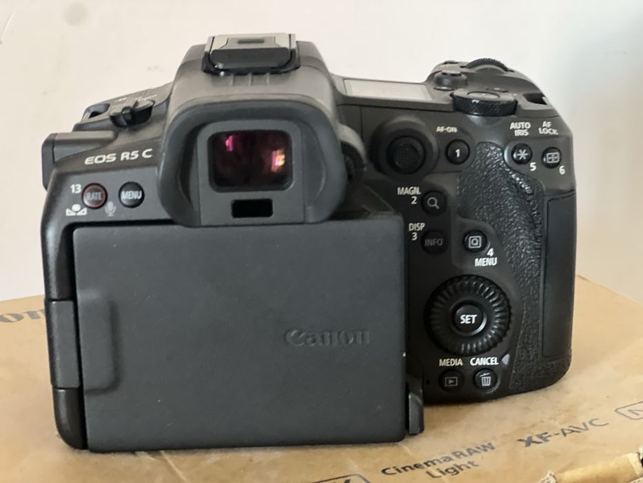 Canon eos R5C 8K fotografia e vídeo