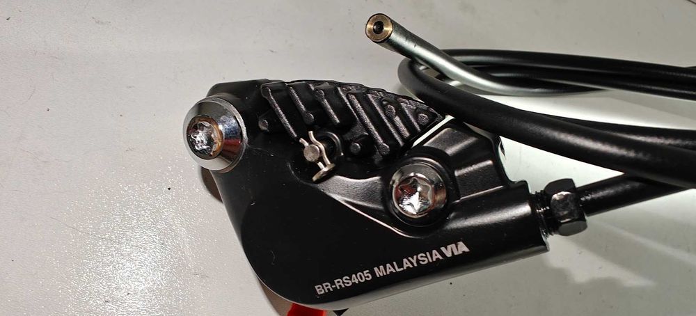 Zacisk hamulca tarczowego SHIMANO BR-RS405 1000 mm