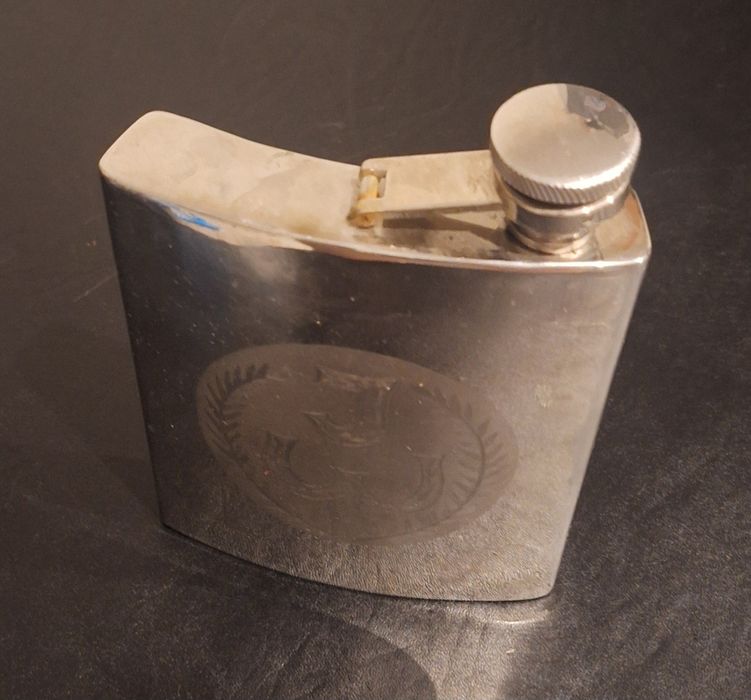 Stara Piersiówka J W