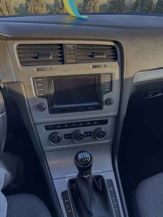 Volkswagen Golf VII