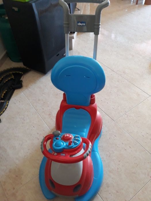 Carrinho / baloiço