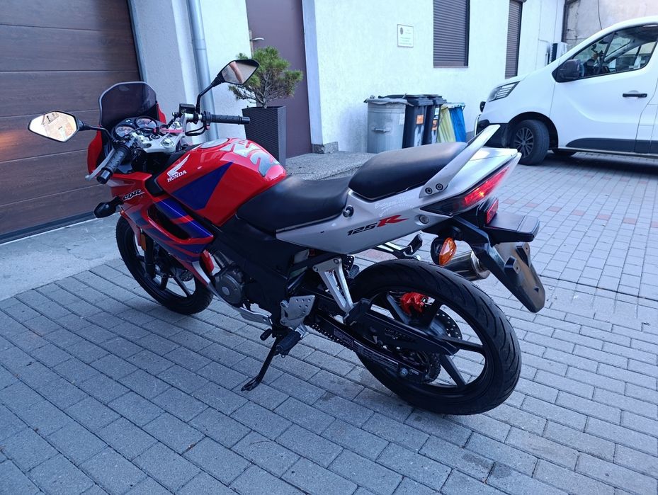 Honda CBR125 Transport