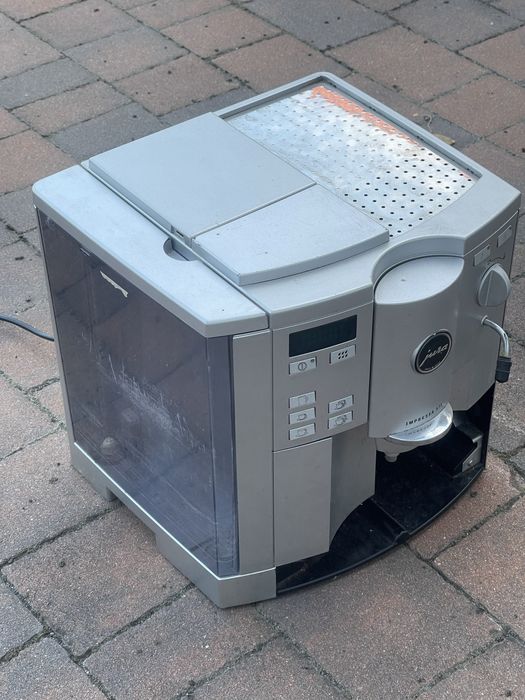 Ekspres do kawy automatyczny JURA typ 640 IMPRESSA S75 uszkodzony na czesci