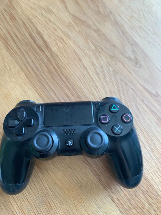 Playstation 4 pro 1 TB