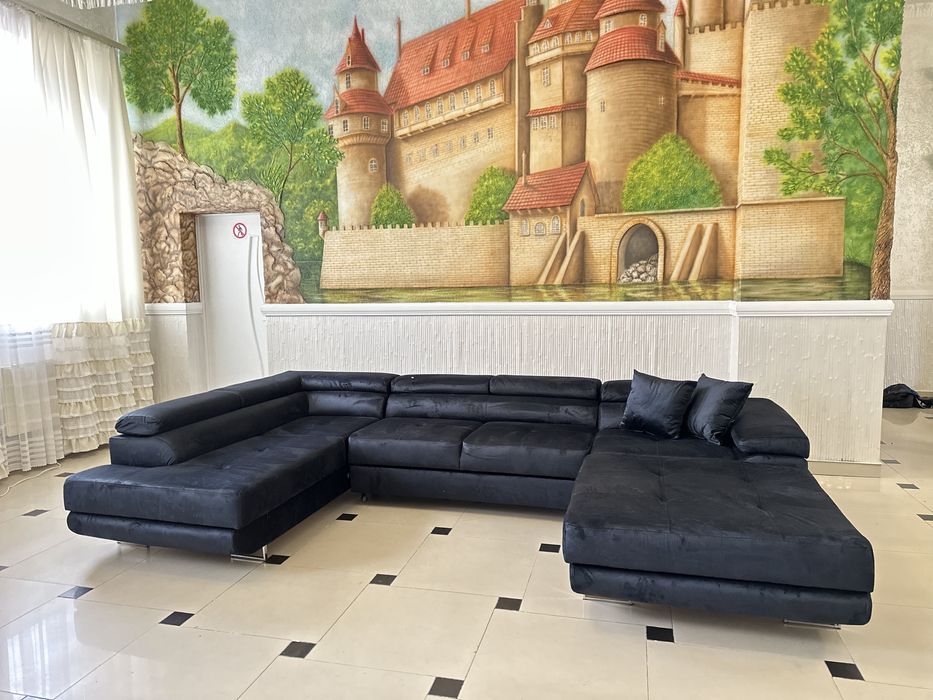 Розкладний П-подібний синій великий велюровий диван з Німеччини