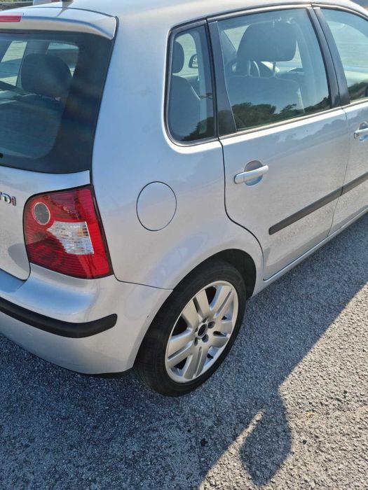 2003 Volkswagen Polo 1.4 TDi Highline – Económico e Fiável 5 portas