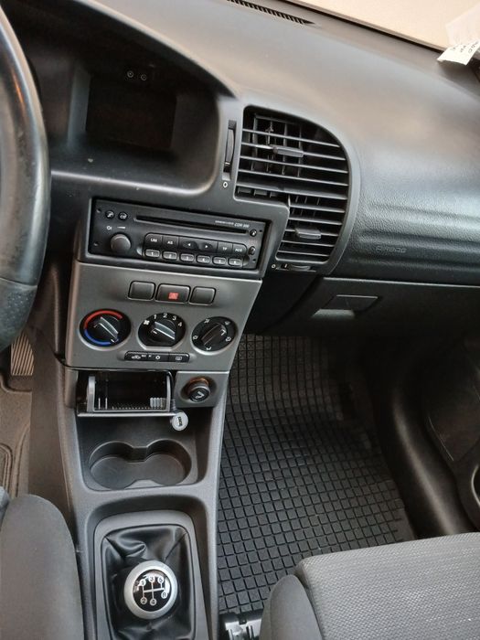 Opel zafira  carrinha a Gasoleo TD 2004  prata